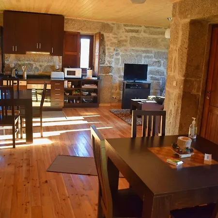 Casa Florestal, Na Branda Da Bouca Dos Homens * Gavieira