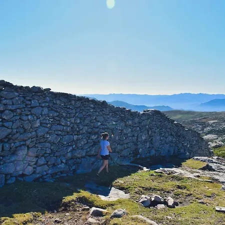 Casa Florestal, Na Branda Da Bouca Dos Homens *