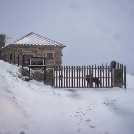 Casa Florestal, Na Branda Da Bouca Dos Homens * 가비에이라