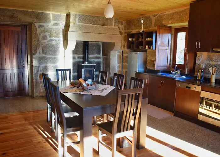 Casa Florestal, Na Branda Da Bouça Dos Homens *